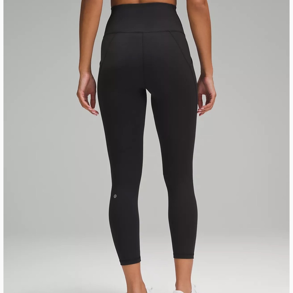 Lululemon Winder train 25” with pockets size 2
